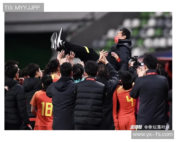 中国足球球星频繁失误引发球迷吐槽：到底谁能扛起振兴中国足球的大旗